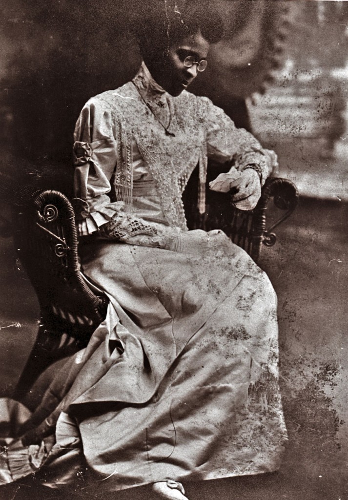 womaninsilk