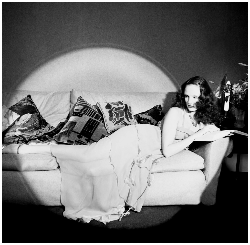 grace-coddington-reclining-1973